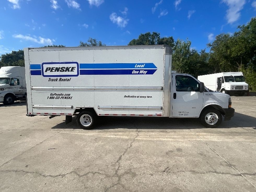 Light Duty Box Truck-Light and Medium Duty Trucks-GMC-2022-Savana G33903-Plymouth-MI-127,464\n\t\tmiles-$ 25,750 - Image 14