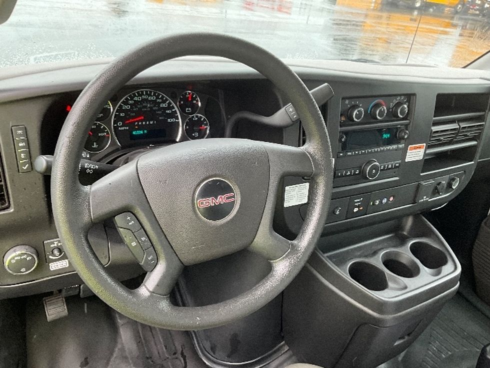 Light Duty Box Truck-Light and Medium Duty Trucks-GMC-2022-Savana G33903-Portland-OR-41,349\n\t\tmiles-$ 42,250 - Image 17