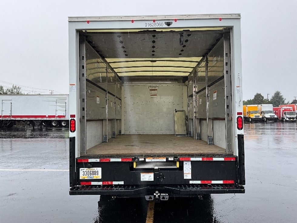 Light Duty Box Truck-Light and Medium Duty Trucks-GMC-2022-Savana G33903-Portland-OR-41,349\n\t\tmiles-$ 42,250 - Image 8