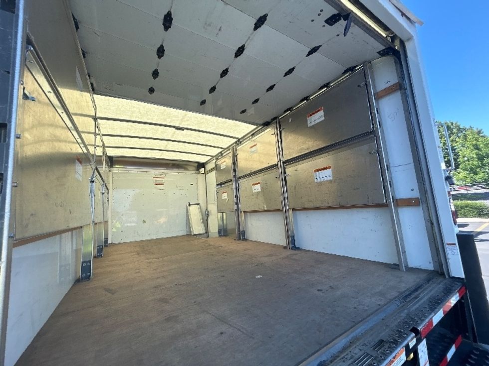 Light Duty Box Truck-Light and Medium Duty Trucks-GMC-2022-Savana G33903-Portland-OR-47,684\n\t\tmiles-$ 44,000 - Image 12