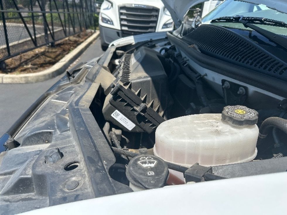 Light Duty Box Truck-Light and Medium Duty Trucks-GMC-2022-Savana G33903-Portland-OR-47,684\n\t\tmiles-$ 44,000 - Image 24