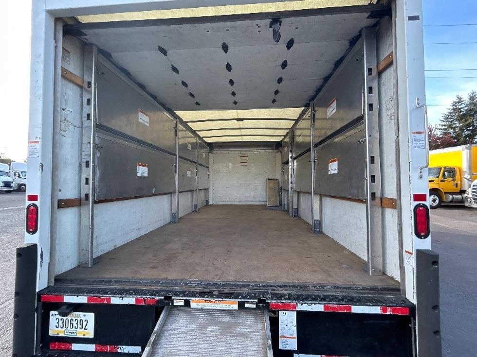 Light Duty Box Truck-Light and Medium Duty Trucks-GMC-2022-Savana G33903-Portland-OR-53,782\n\t\tmiles-$ 34,750 - Image 10