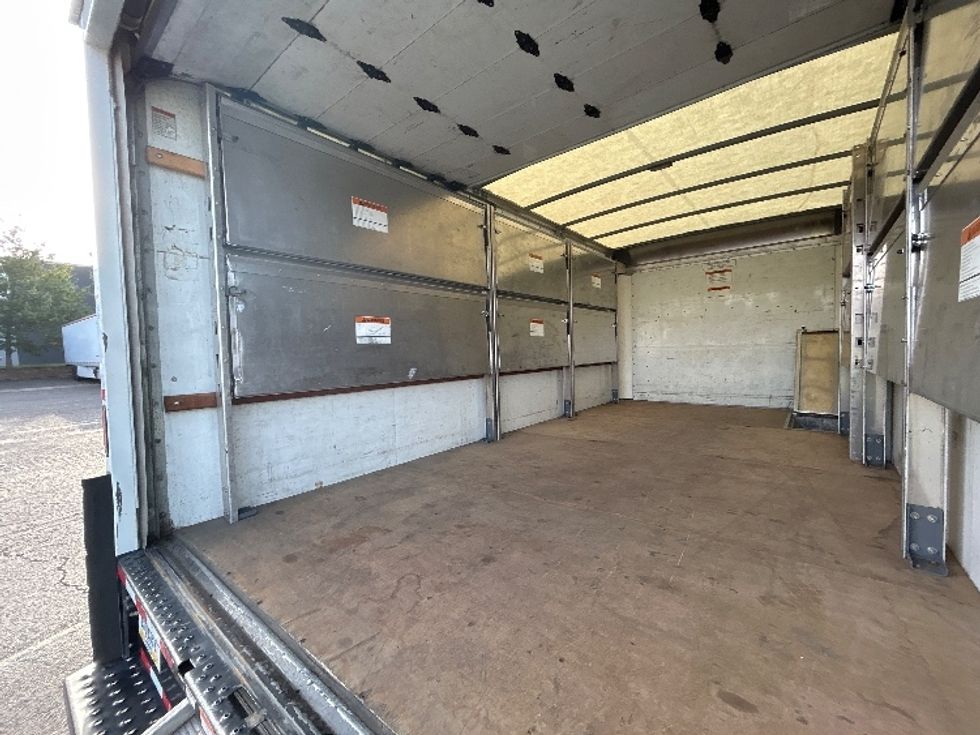 Light Duty Box Truck-Light and Medium Duty Trucks-GMC-2022-Savana G33903-Portland-OR-53,782\n\t\tmiles-$ 34,750 - Image 11
