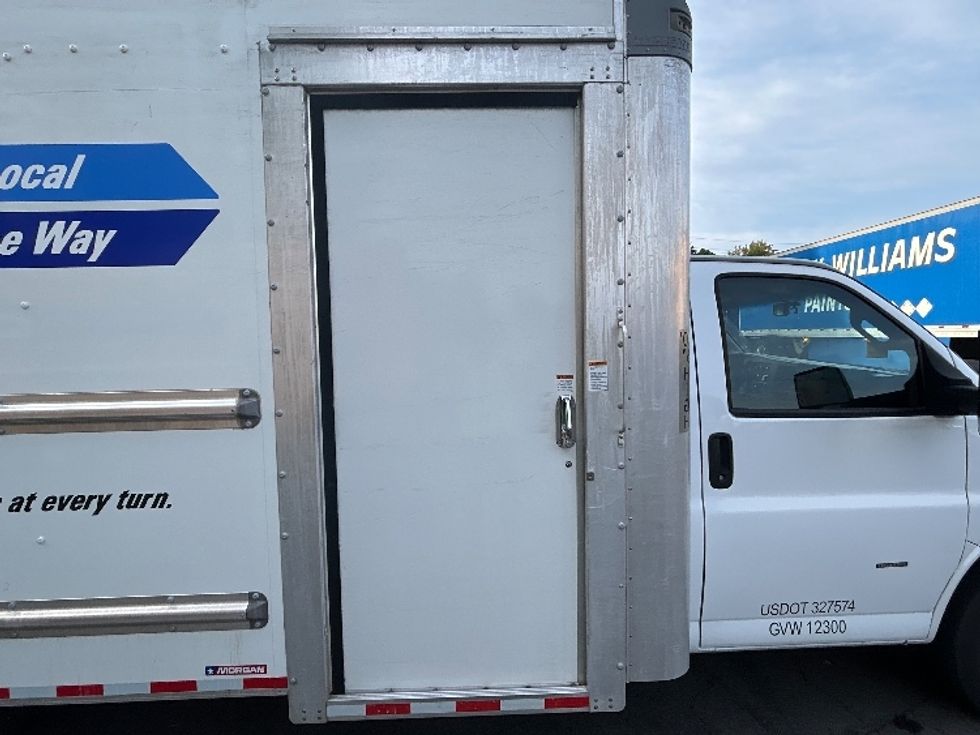 Light Duty Box Truck-Light and Medium Duty Trucks-GMC-2022-Savana G33903-Portland-OR-53,782\n\t\tmiles-$ 34,750 - Image 25