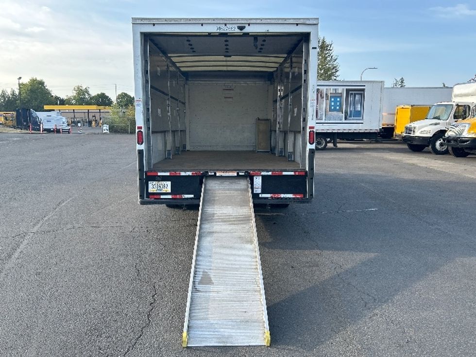 Light Duty Box Truck-Light and Medium Duty Trucks-GMC-2022-Savana G33903-Portland-OR-53,782\n\t\tmiles-$ 34,750 - Image 9