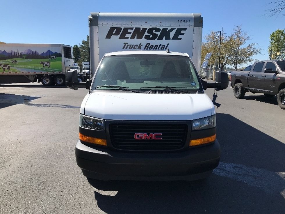 Light Duty Box Truck-Light and Medium Duty Trucks-GMC-2022-Savana G33903-Portland-OR-72,609\n\t\tmiles-$ 42,000 - Image 2