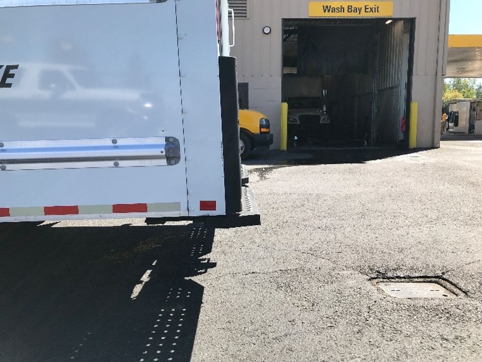 Light Duty Box Truck-Light and Medium Duty Trucks-GMC-2022-Savana G33903-Portland-OR-72,609\n\t\tmiles-$ 42,000 - Image 28