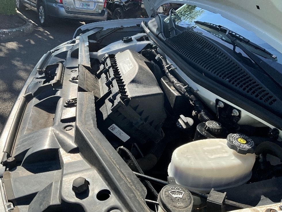 Light Duty Box Truck-Light and Medium Duty Trucks-GMC-2022-Savana G33903-Portland-OR-73,502\n\t\tmiles-$ 34,000 - Image 24