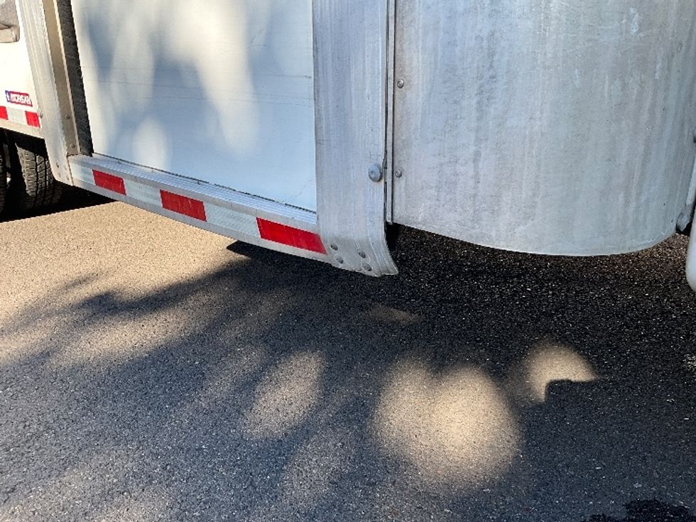 Light Duty Box Truck-Light and Medium Duty Trucks-GMC-2022-Savana G33903-Portland-OR-73,502\n\t\tmiles-$ 34,000 - Image 28