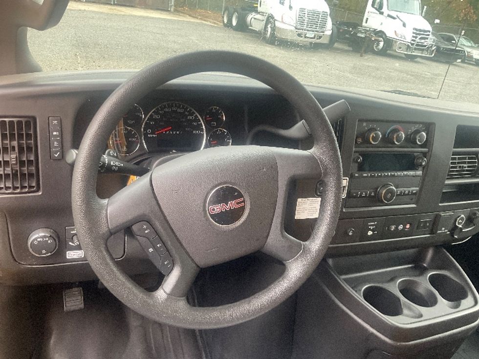 Light Duty Box Truck-Light and Medium Duty Trucks-GMC-2022-Savana G33903-Prince George-VA-134,720\n\t\tmiles-$ 24,000 - Image 17