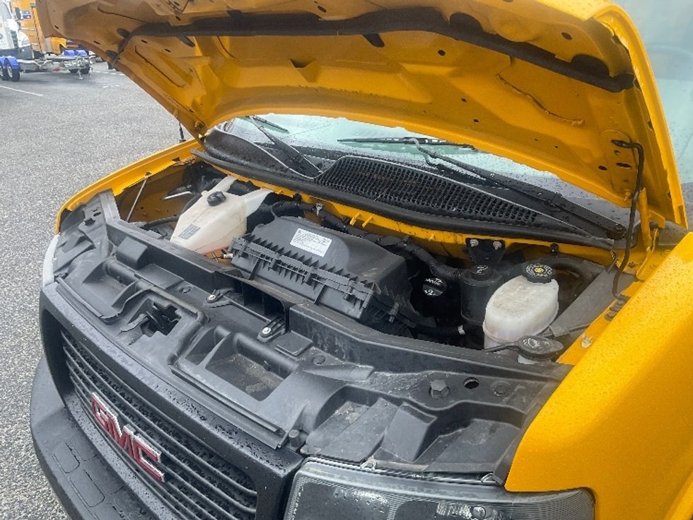 Light Duty Box Truck-Light and Medium Duty Trucks-GMC-2022-Savana G33903-Prince George-VA-134,720\n\t\tmiles-$ 24,000 - Image 24