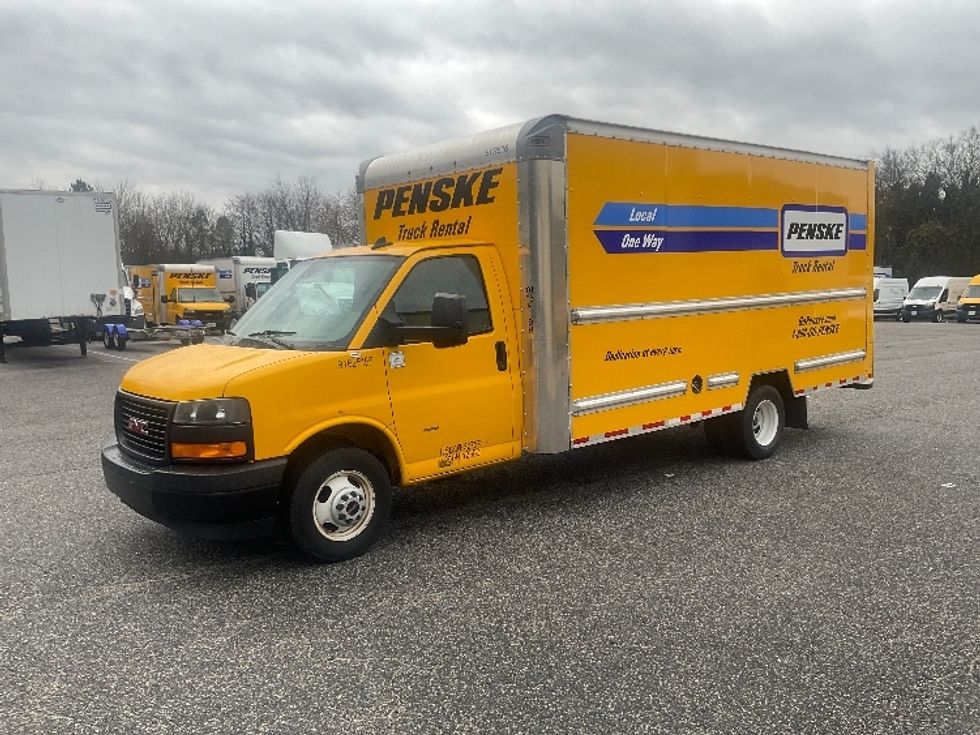 Light Duty Box Truck-Light and Medium Duty Trucks-GMC-2022-Savana G33903-Prince George-VA-134,720\n\t\tmiles-$ 24,000 - Image 3