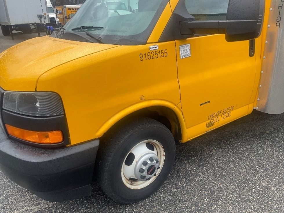 Light Duty Box Truck-Light and Medium Duty Trucks-GMC-2022-Savana G33903-Prince George-VA-134,720\n\t\tmiles-$ 24,000 - Image 32