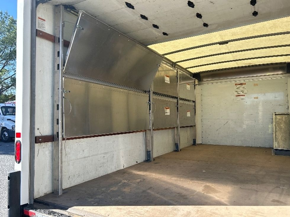 Light Duty Box Truck-Light and Medium Duty Trucks-GMC-2022-Savana G33903-Prince George-VA-45,898\n\t\tmiles-$ 44,500 - Image 11