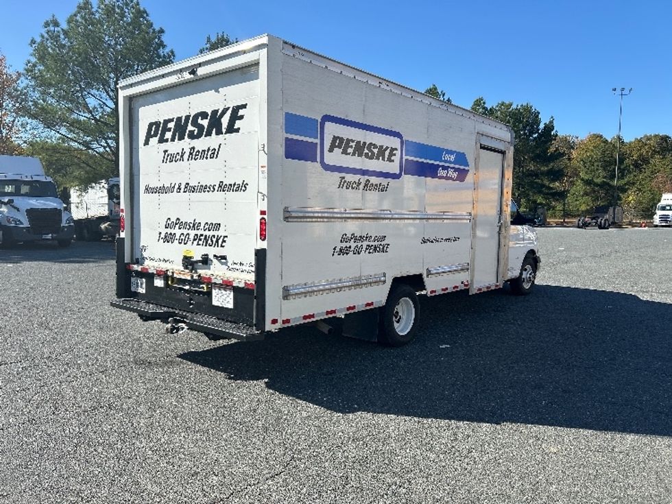 Light Duty Box Truck-Light and Medium Duty Trucks-GMC-2022-Savana G33903-Prince George-VA-45,898\n\t\tmiles-$ 44,500 - Image 13
