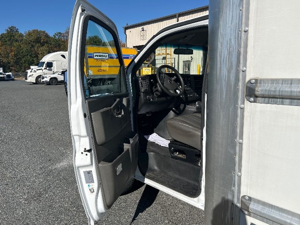 Light Duty Box Truck-Light and Medium Duty Trucks-GMC-2022-Savana G33903-Prince George-VA-45,898\n\t\tmiles-$ 44,500 - Image 16