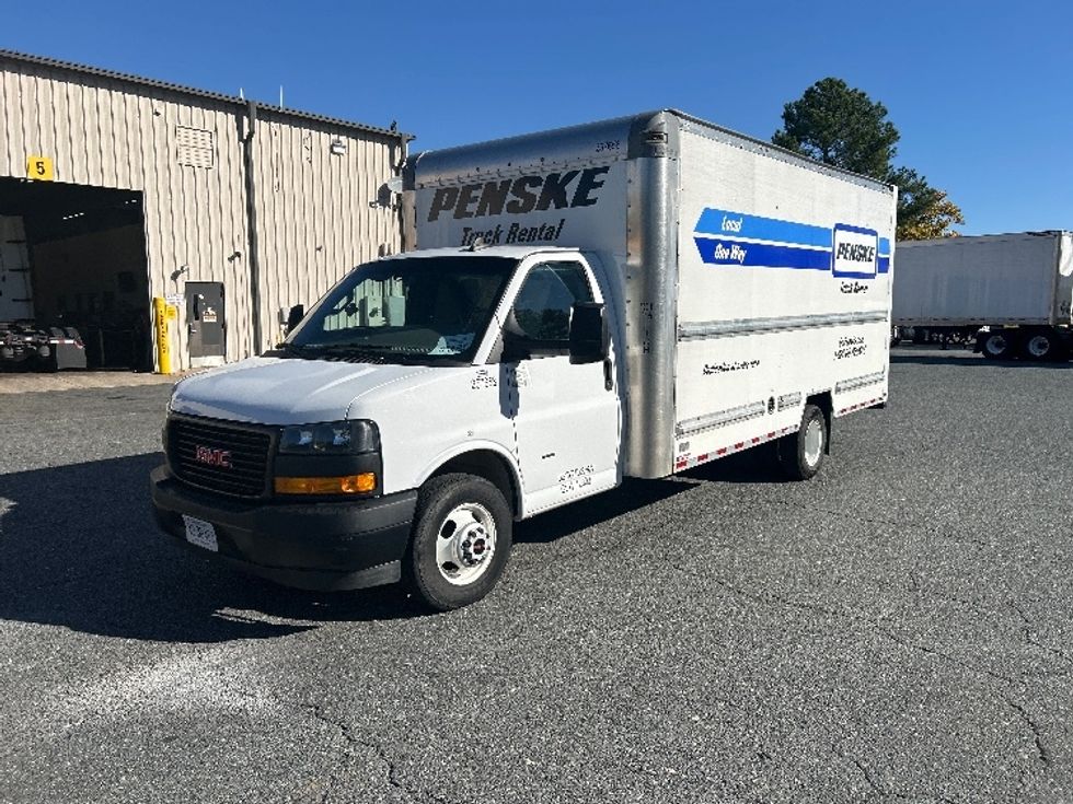 Light Duty Box Truck-Light and Medium Duty Trucks-GMC-2022-Savana G33903-Prince George-VA-45,898\n\t\tmiles-$ 44,500 - Image 3