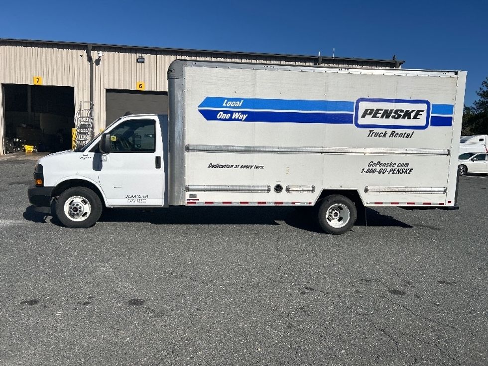 Light Duty Box Truck-Light and Medium Duty Trucks-GMC-2022-Savana G33903-Prince George-VA-45,898\n\t\tmiles-$ 44,500 - Image 4