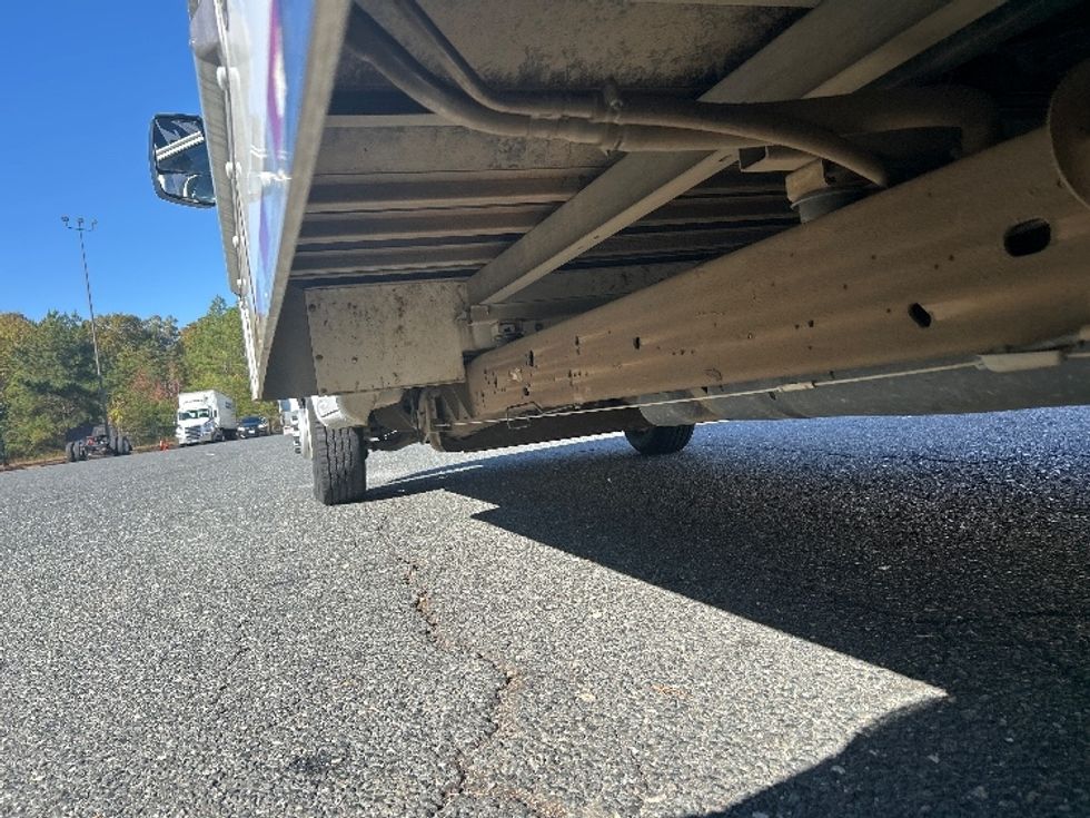 Light Duty Box Truck-Light and Medium Duty Trucks-GMC-2022-Savana G33903-Prince George-VA-45,898\n\t\tmiles-$ 44,500 - Image 5