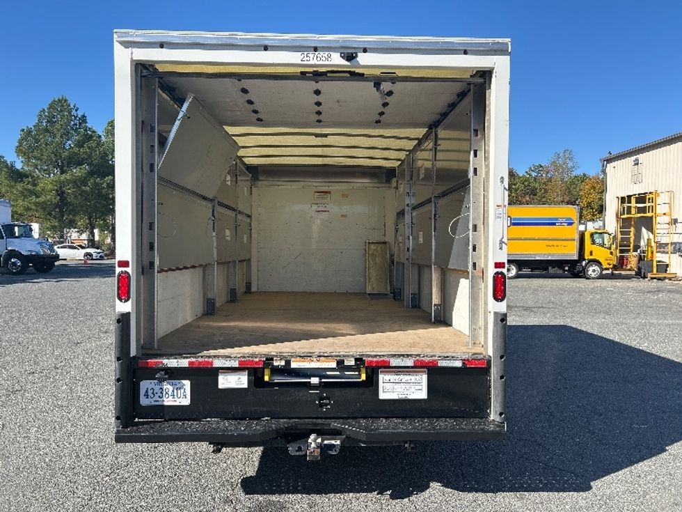 Light Duty Box Truck-Light and Medium Duty Trucks-GMC-2022-Savana G33903-Prince George-VA-45,898\n\t\tmiles-$ 44,500 - Image 8