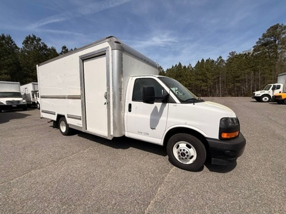 Light Duty Box Truck-Light and Medium Duty Trucks-GMC-2022-Savana G33903-Prince George-VA-61,034\n\t\tmiles-$ 31,500 - Image 1