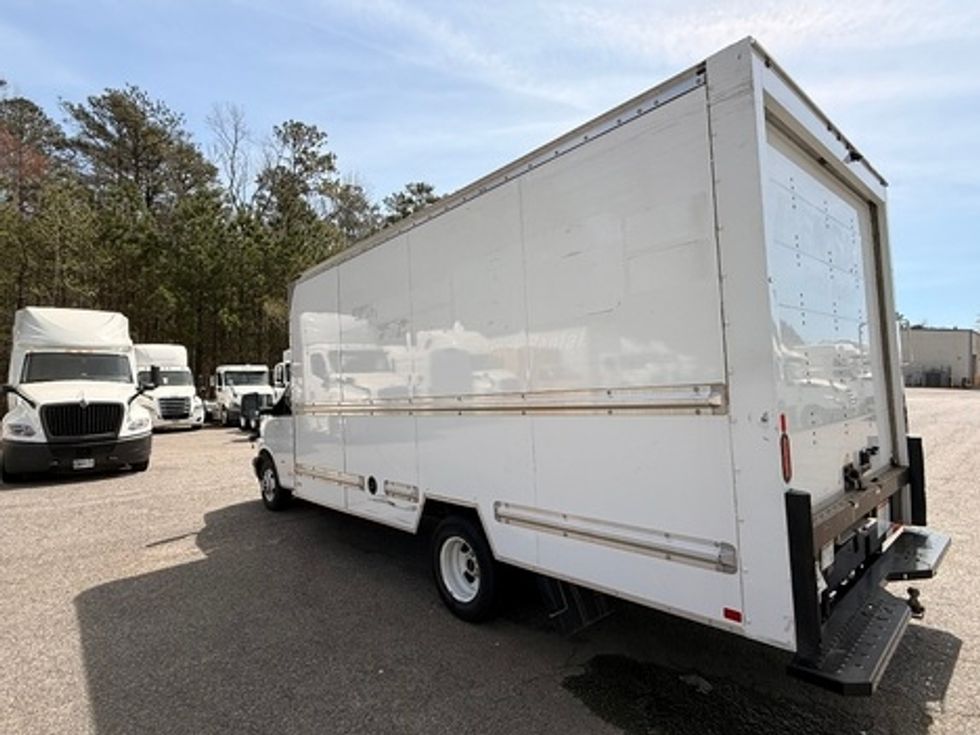 Light Duty Box Truck-Light and Medium Duty Trucks-GMC-2022-Savana G33903-Prince George-VA-61,034\n\t\tmiles-$ 31,500 - Image 13