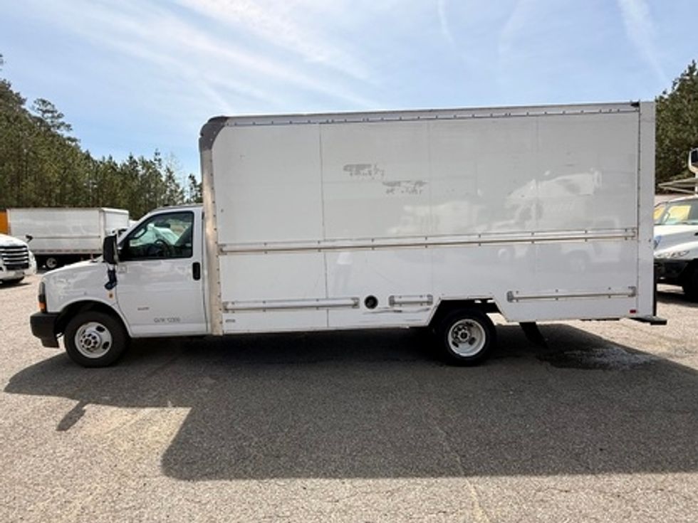 Light Duty Box Truck-Light and Medium Duty Trucks-GMC-2022-Savana G33903-Prince George-VA-61,034\n\t\tmiles-$ 31,500 - Image 6