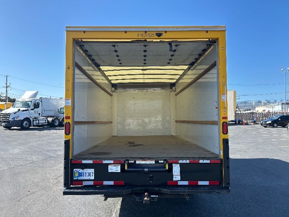 Light Duty Box Truck-Light and Medium Duty Trucks-GMC-2022-Savana G33903-Raleigh-NC-84,982\n\t\tmiles-$ 30,750 - Image 8