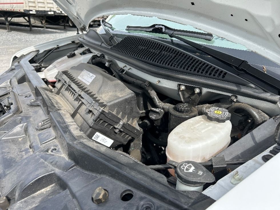 Light Duty Box Truck-Light and Medium Duty Trucks-GMC-2022-Savana G33903-Reading-PA-34,528\n\t\tmiles-$ 41,750 - Image 24