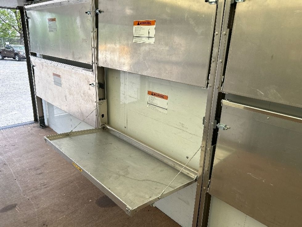 Light Duty Box Truck-Light and Medium Duty Trucks-GMC-2022-Savana G33903-Reading-PA-34,528\n\t\tmiles-$ 41,750 - Image 25