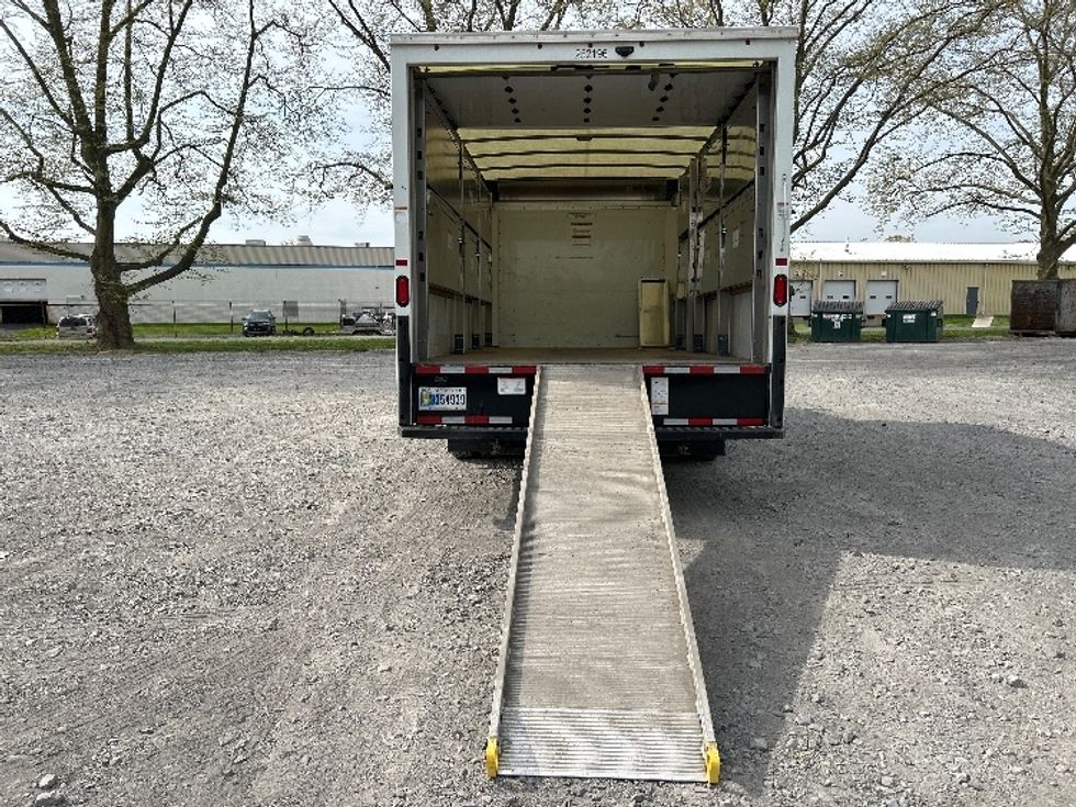 Light Duty Box Truck-Light and Medium Duty Trucks-GMC-2022-Savana G33903-Reading-PA-34,528\n\t\tmiles-$ 41,750 - Image 9