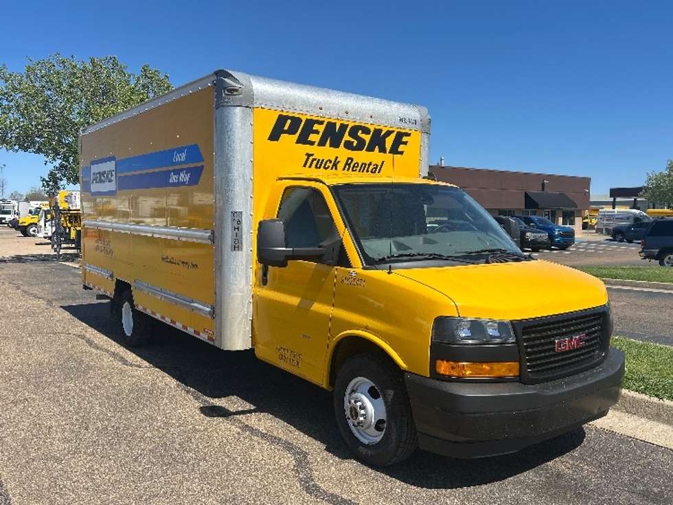 Light Duty Box Truck-Light and Medium Duty Trucks-GMC-2022-Savana G33903-Richland-MS-113,612
miles-$ 25,500