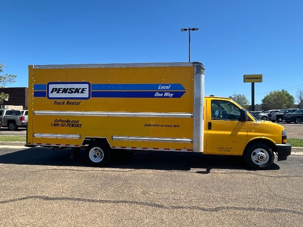 Light Duty Box Truck-Light and Medium Duty Trucks-GMC-2022-Savana G33903-Richland-MS-113,612\n\t\tmiles-$ 25,500 - Image 14