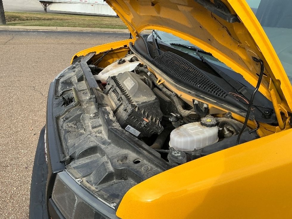 Light Duty Box Truck-Light and Medium Duty Trucks-GMC-2022-Savana G33903-Richland-MS-113,869\n\t\tmiles-$ 25,500 - Image 23