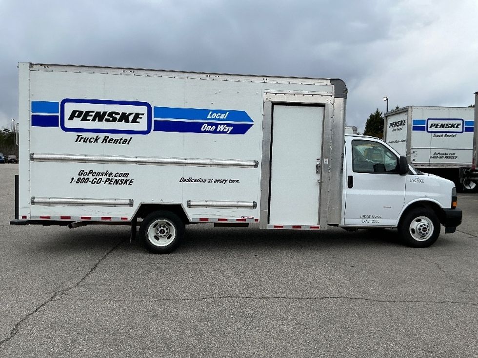 Light Duty Box Truck-Light and Medium Duty Trucks-GMC-2022-Savana G33903-Richmond-VA-52,298\n\t\tmiles-$ 49,000 - Image 15