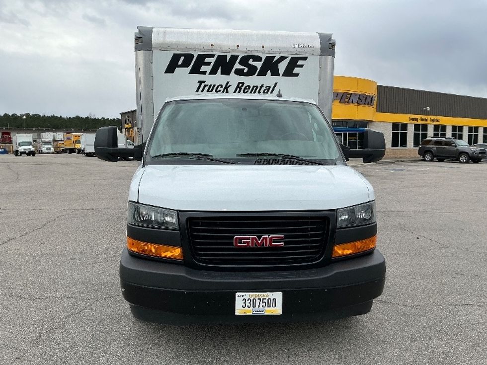Light Duty Box Truck-Light and Medium Duty Trucks-GMC-2022-Savana G33903-Richmond-VA-52,298\n\t\tmiles-$ 49,000 - Image 2