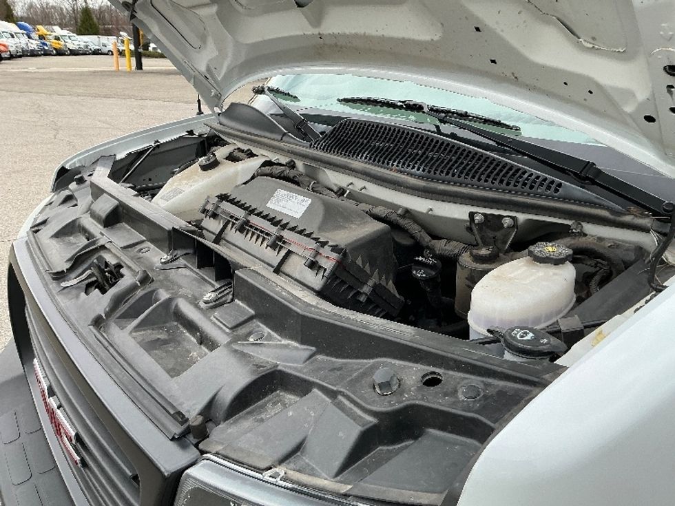 Light Duty Box Truck-Light and Medium Duty Trucks-GMC-2022-Savana G33903-Richmond-VA-52,298\n\t\tmiles-$ 49,000 - Image 24