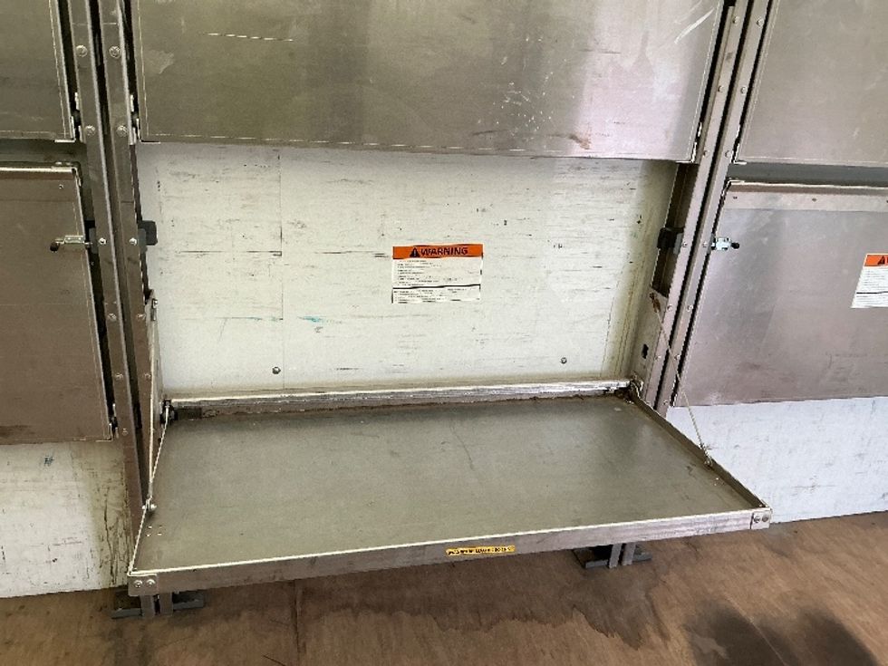 Light Duty Box Truck-Light and Medium Duty Trucks-GMC-2022-Savana G33903-Richmond-VA-52,298\n\t\tmiles-$ 49,000 - Image 26