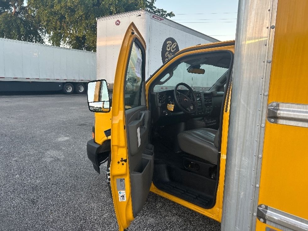 Light Duty Box Truck-Light and Medium Duty Trucks-GMC-2022-Savana G33903-Riviera Beach-FL-100,280\n\t\tmiles-$ 28,250 - Image 13