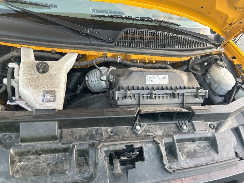 Light Duty Box Truck-Light and Medium Duty Trucks-GMC-2022-Savana G33903-Riviera Beach-FL-100,280\n\t\tmiles-$ 28,250 - Image 20