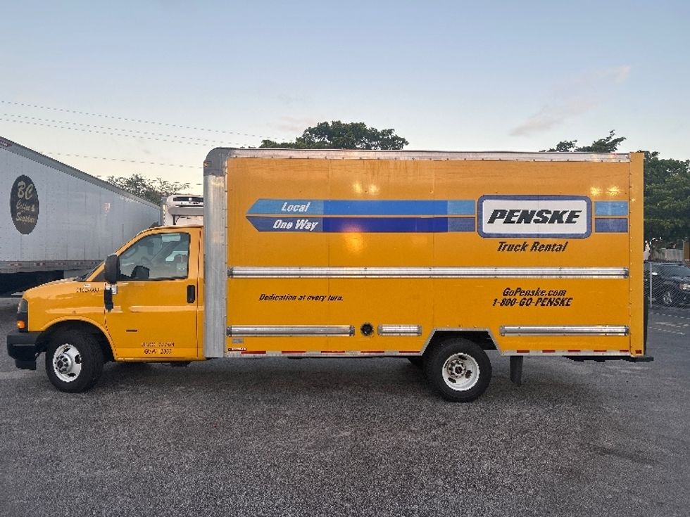 Light Duty Box Truck-Light and Medium Duty Trucks-GMC-2022-Savana G33903-Riviera Beach-FL-100,280\n\t\tmiles-$ 28,250 - Image 4