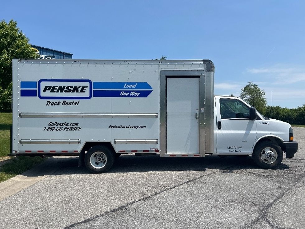 Light Duty Box Truck-Light and Medium Duty Trucks-GMC-2022-Savana G33903-Rochester-NY-51,315\n\t\tmiles-$ 39,250 - Image 15