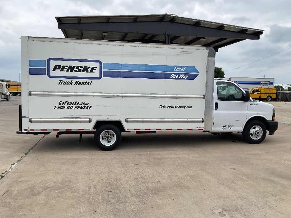 Light Duty Box Truck-Light and Medium Duty Trucks-GMC-2022-Savana G33903-Round Rock-TX-115,883\n\t\tmiles-$ 30,000 - Image 12
