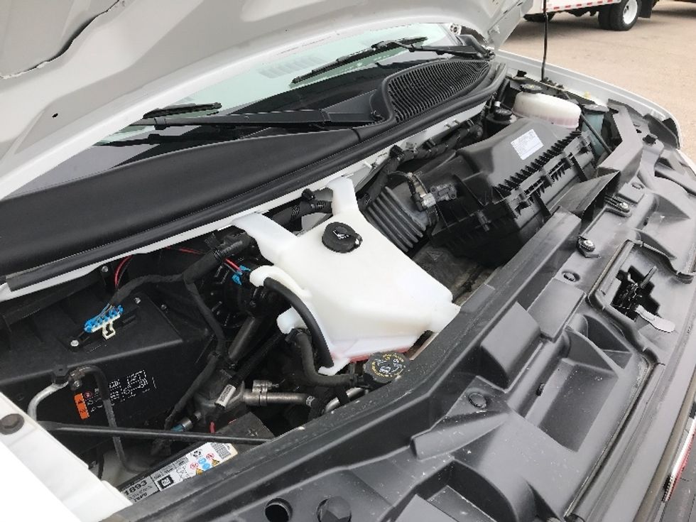 Light Duty Box Truck-Light and Medium Duty Trucks-GMC-2022-Savana G33903-Round Rock-TX-33,547\n\t\tmiles-$ 45,250 - Image 22