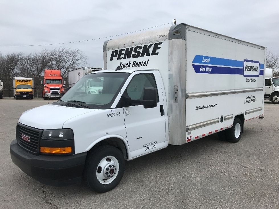 Light Duty Box Truck-Light and Medium Duty Trucks-GMC-2022-Savana G33903-Round Rock-TX-33,547\n\t\tmiles-$ 45,250 - Image 3