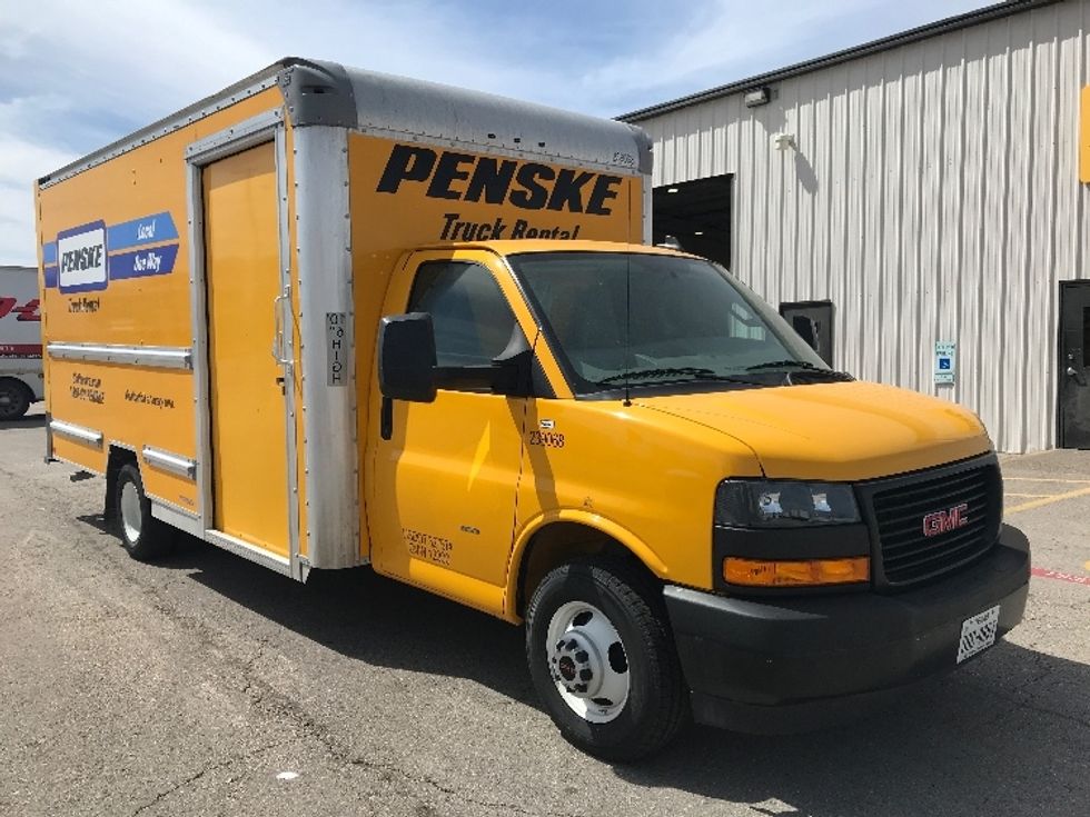 Light Duty Box Truck-Light and Medium Duty Trucks-GMC-2022-Savana G33903-Round Rock-TX-39,995\n\t\tmiles-$ 39,500 - Image 1