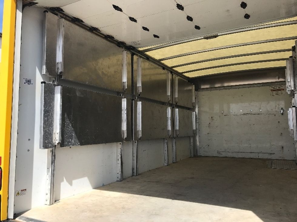 Light Duty Box Truck-Light and Medium Duty Trucks-GMC-2022-Savana G33903-Round Rock-TX-39,995\n\t\tmiles-$ 39,500 - Image 10