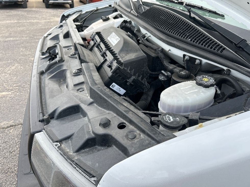 Light Duty Box Truck-Light and Medium Duty Trucks-GMC-2022-Savana G33903-Round Rock-TX-62,558\n\t\tmiles-$ 41,750 - Image 24
