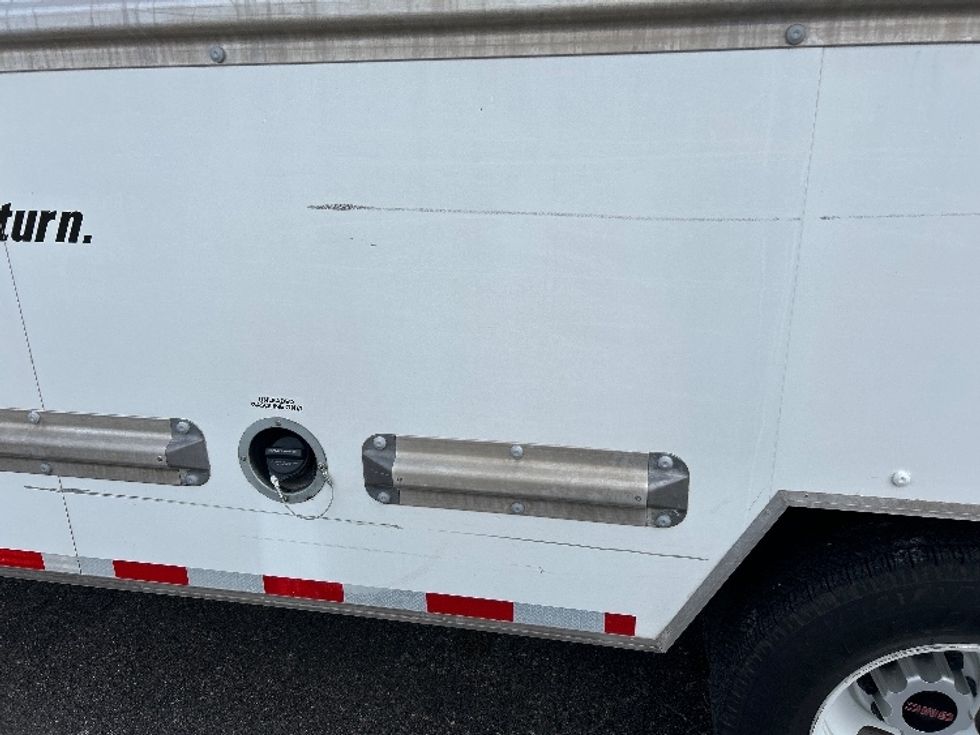 Light Duty Box Truck-Light and Medium Duty Trucks-GMC-2022-Savana G33903-Round Rock-TX-62,558\n\t\tmiles-$ 41,750 - Image 28