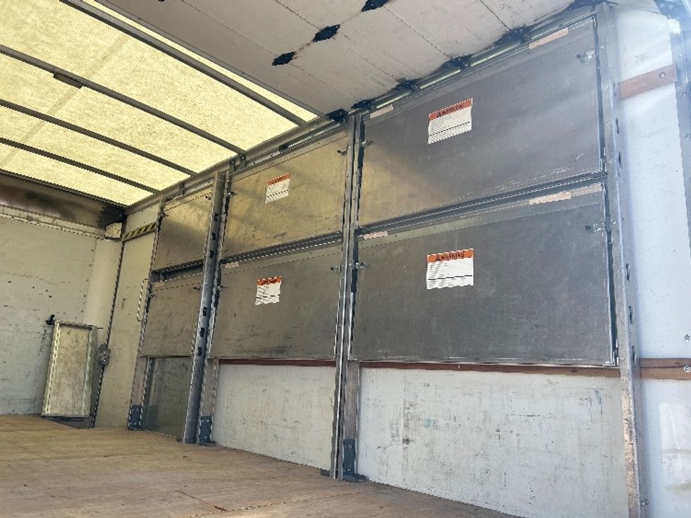 Light Duty Box Truck-Light and Medium Duty Trucks-GMC-2022-Savana G33903-Round Rock-TX-66,302\n\t\tmiles-$ 44,500 - Image 12